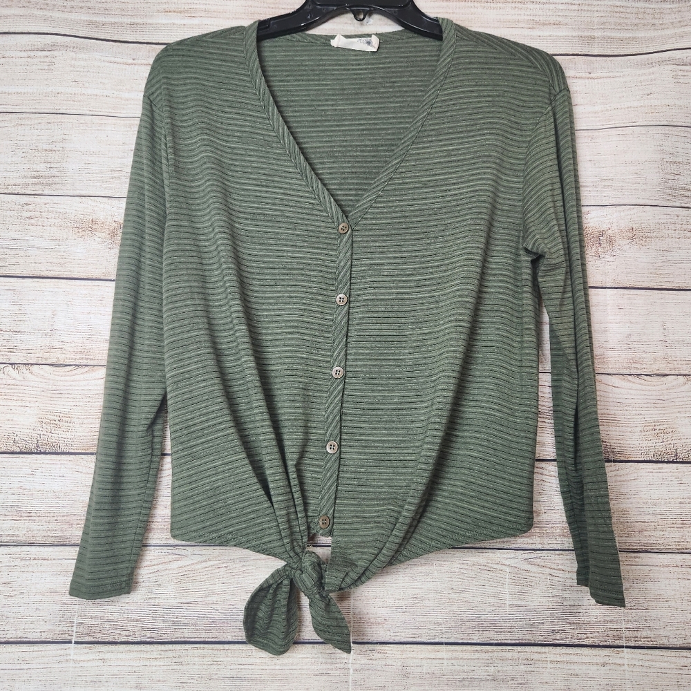 Everleigh Top Women's Small Button Tie Front  Long Sleeve Green Stripe